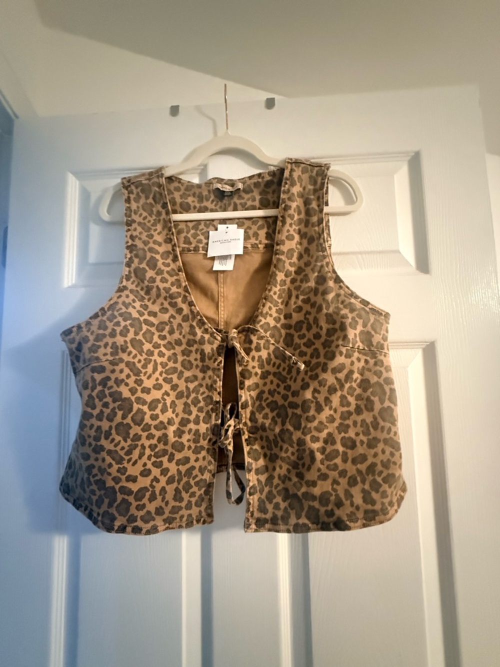 American Eagle Outfitters Leopard-Print Tie Front Vest in Tan and Black